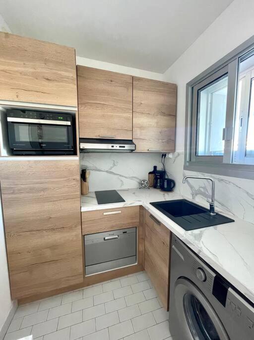Studio Port Marina - Parking Prive, Climatise Au Ducal Villeneuve-Loubet Extérieur photo